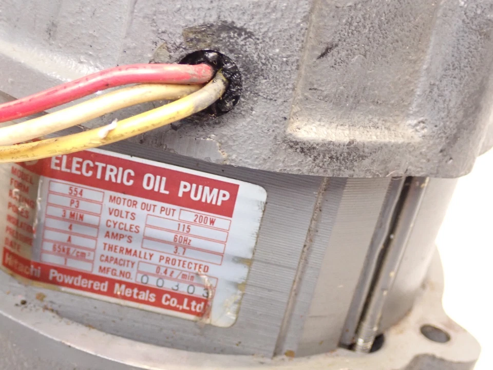 Hitachi 1 Phase Electric Oil Pump Motor Form 554 P3 200W 115V 60hz 3.7 Amps Foto 4 de 4