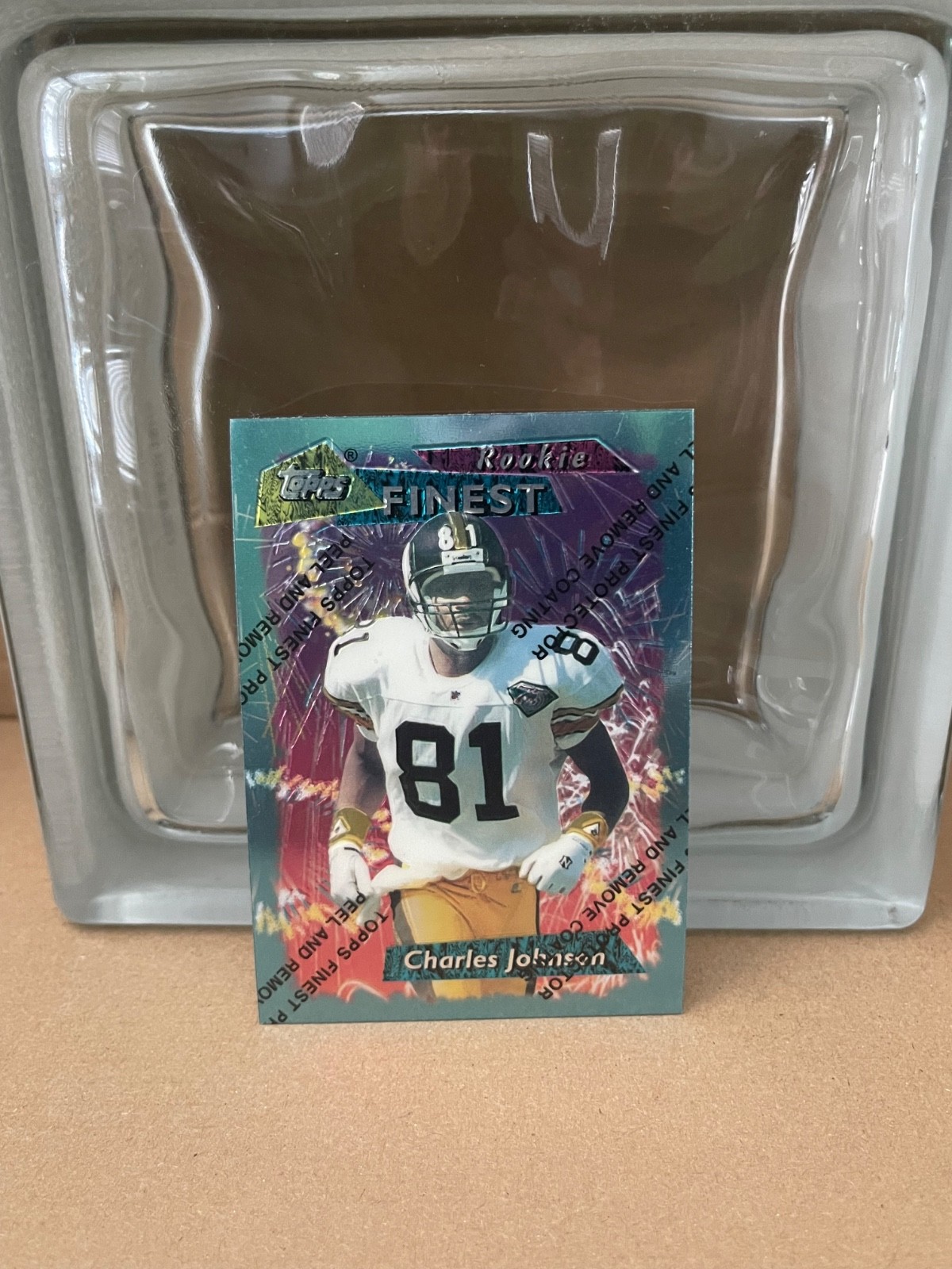 1995 Topps Finest - Rookie Charles Johnson #136