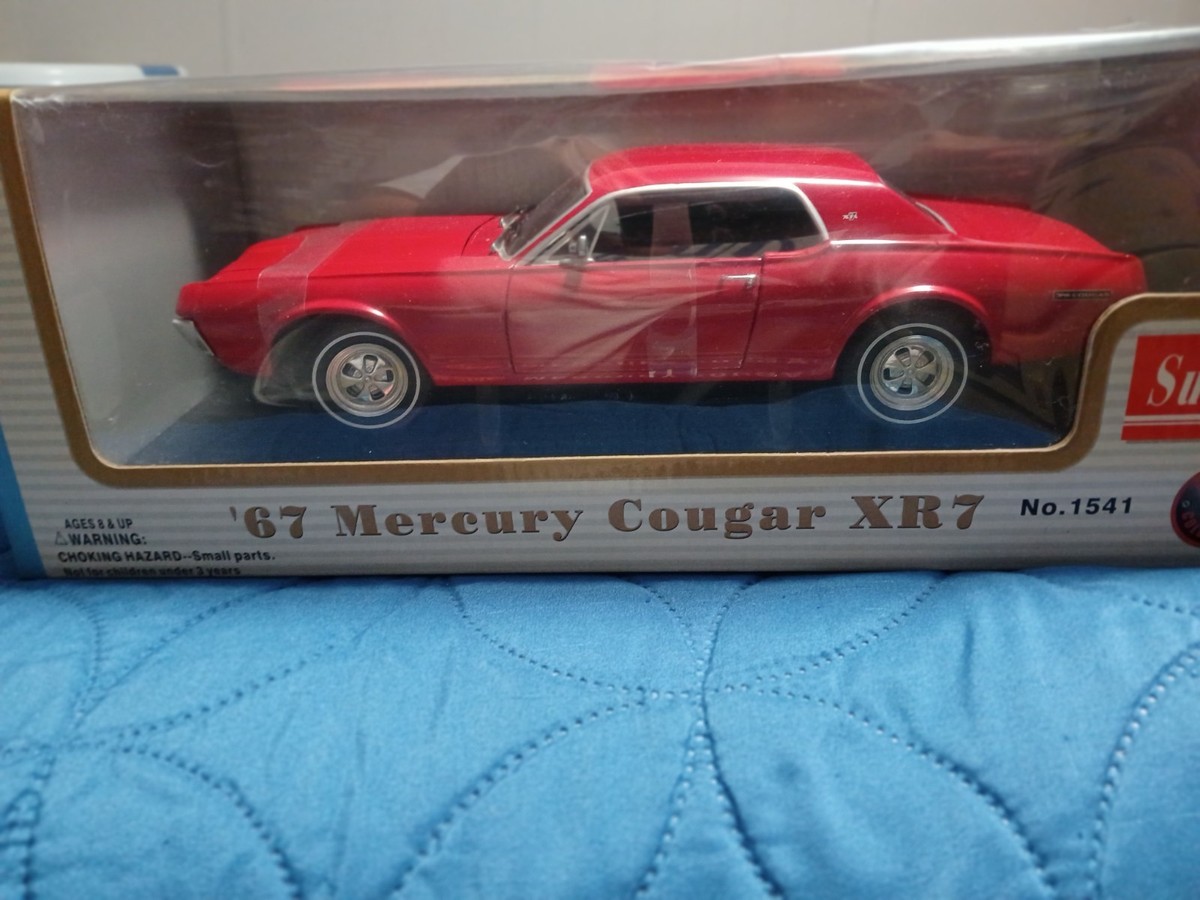 Sun Star 1967 Mercury Cougar XR7 1 18 scale #1541 Red