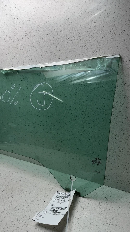 2002 2003 2004 2005 2006 2007 2008 Mini MINI COOPER Left Front Door Glass/window - Image 2 of 4