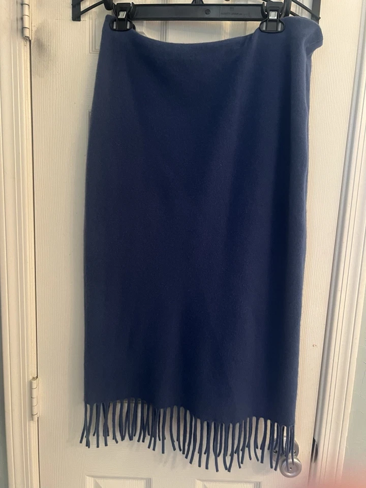 Conjunto de falda Ralph Lauren azul con flecos cachemir etiqueta negra grande Foto 2 de 3