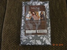 NWT UDDER COVERS FOR NURSING MOTHERS DISCREET COVER UP IN THE GRACE PATTERN 