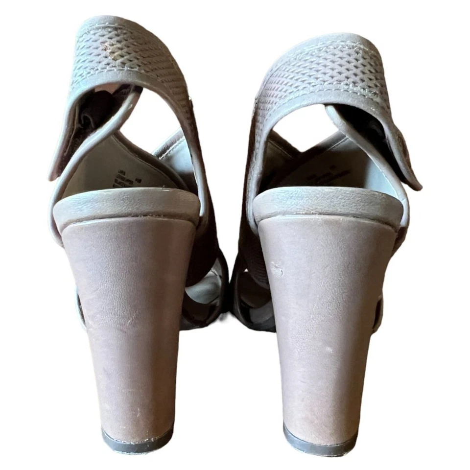 Zapatos Nicole para mujer talla 6,5 M beige tacón ancho punta abierta Foto 2 de 4