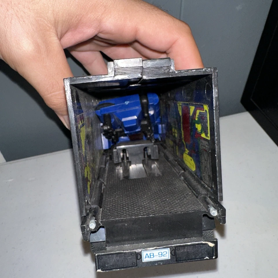 Vintage G2 Optimus Prime Trailer Only 1992 Transformers Incomplete - Black - Image 4 of 4