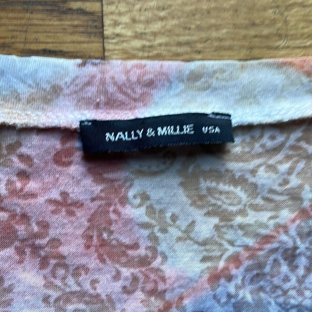 Super Soft Abstract Patchwork Top - image 5