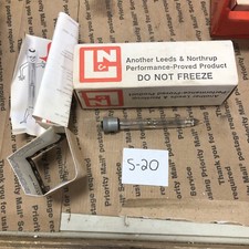 Leeds & Northrup 117390 pH Measuring Electrode 10-80 *C (50-175*F) New