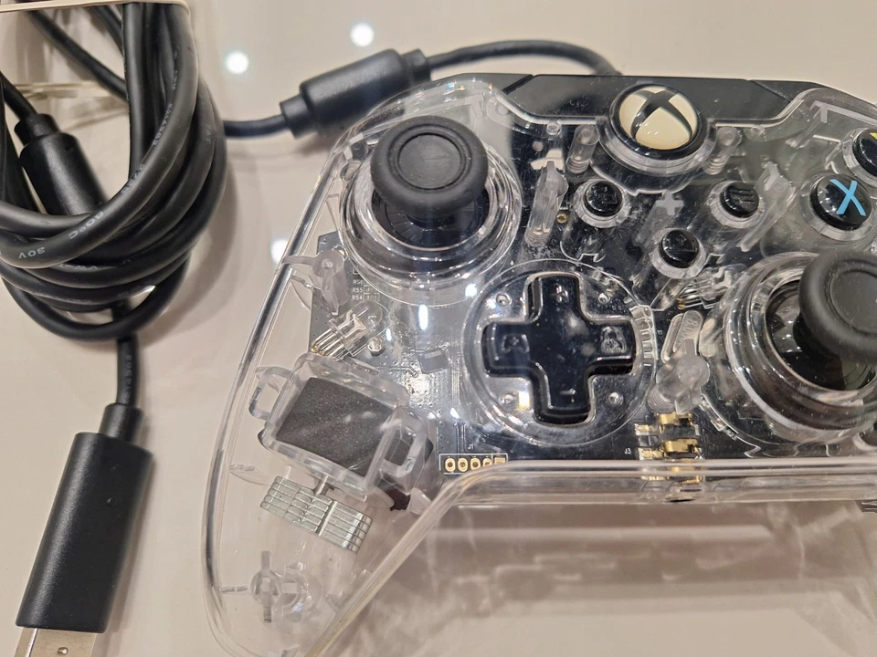 Wired Afterglow Xbox Controller 049-005 Clear Transparent Edition VGC - Image 2 of 4
