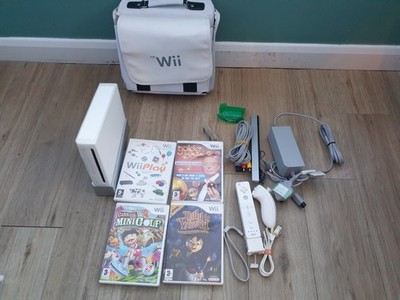 Nintendo Wii Konsole Bundle mit offizieller Wii Tasche und 4 Spielen getestet funktioniert