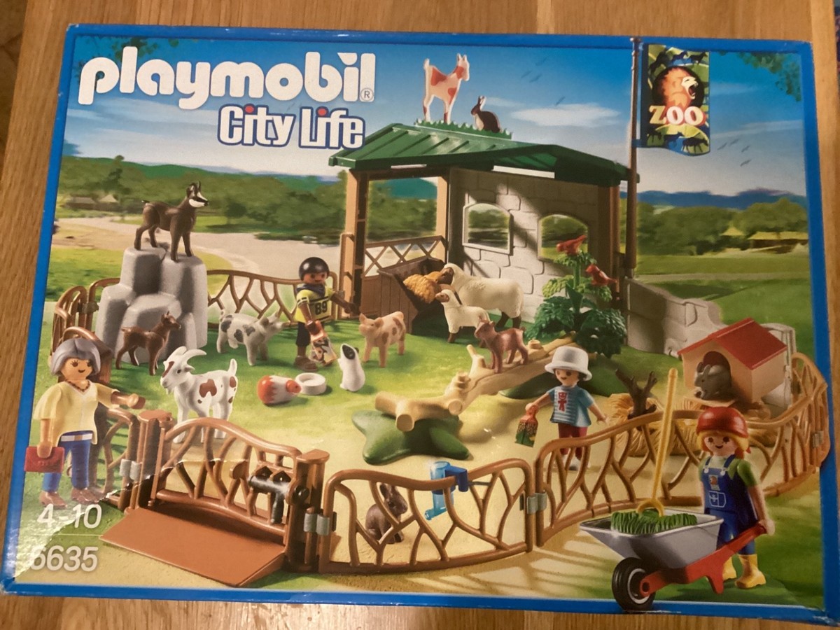 PLAYMOBIL 6635 City Life Children's Petting Zoo Animals hamster