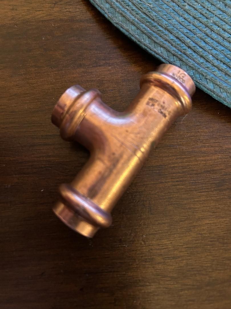 Copper Press Tee Fitting 2.75" x 1.5" & 0.75" diameter