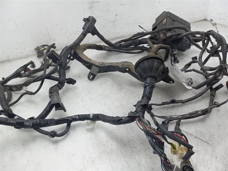 06 07 08 09 Scion TC Main Engine Room Harness 82111-21600 - Image 2 of 4