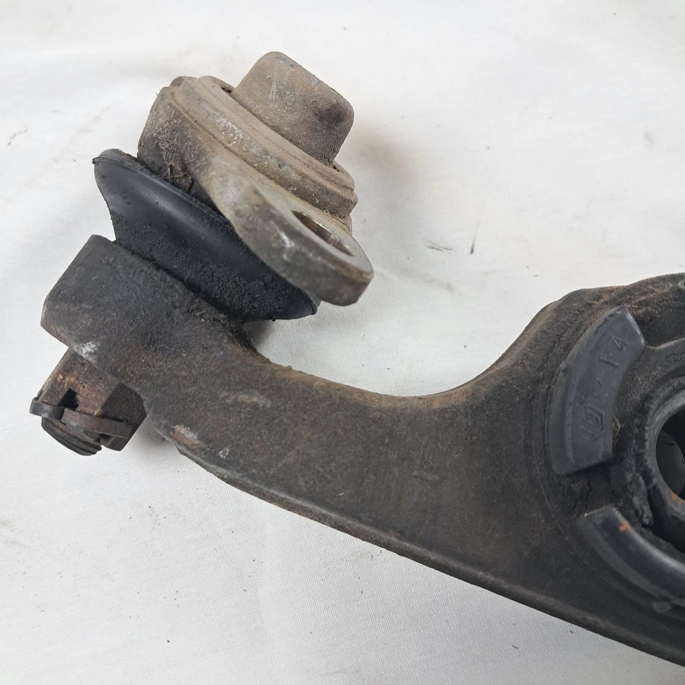 Brazo de control inferior delantero del conductor izquierdo 48640-32040 90-91 LEXUS ES250 / 87-91 CAMRY Foto 2 de 4
