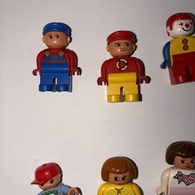 Lego Duplo lot of 9 Mini Figure People Vintage Cops And Others