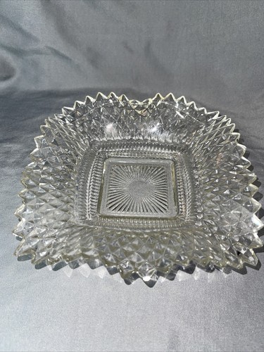 Vintage Clear INDIANA GLASS Co Square Ruffled Diamond Point 8in Dish Bowl - Picture 5 of 9