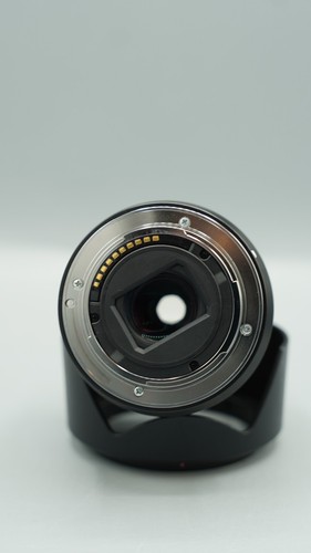 Sony E Zeiss Vario-Tessar 16-70mm f/4 ZA-OSS Lens - Picture 8 of 8