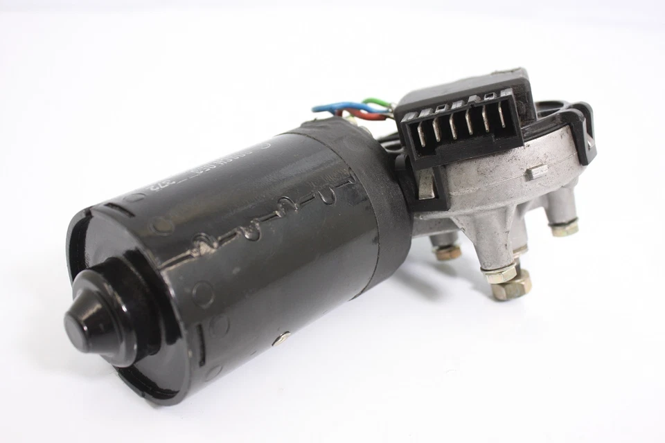 Оригинальный двигатель стеклоочистителя переднего лобового стекла Bosch для Porsche 911 993 (1995–1998 гг.) - Изображение 4 из 4