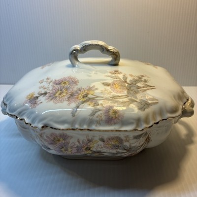 Tureen Antique marked Carlsbad Austria C.S.M.