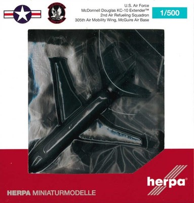McDonnell Douglas KC-10 Extender US Air Force 84-0188 Herpa 535243 1:500