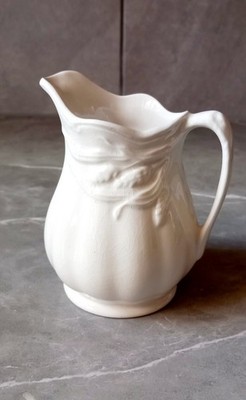 Milchkännchen von Arthur Wood Royal Crownford England weiß Weizenmuster 