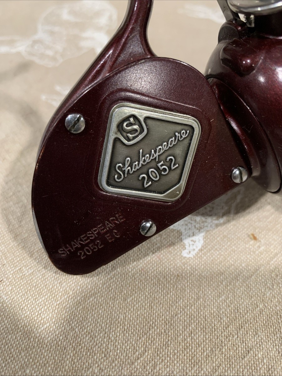 Vintage Shakespeare 2052 EC Ultralight spinning reel, Made in USA