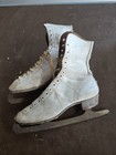 Patines de hielo vintage Alfreds de cuero blanco para mujer decoración de invierno