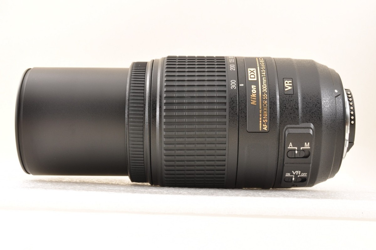 Nikon AF-S DX NIKKOR 55-300mm F/4.5-5.6 G ED VR Lens w/Hood Mint