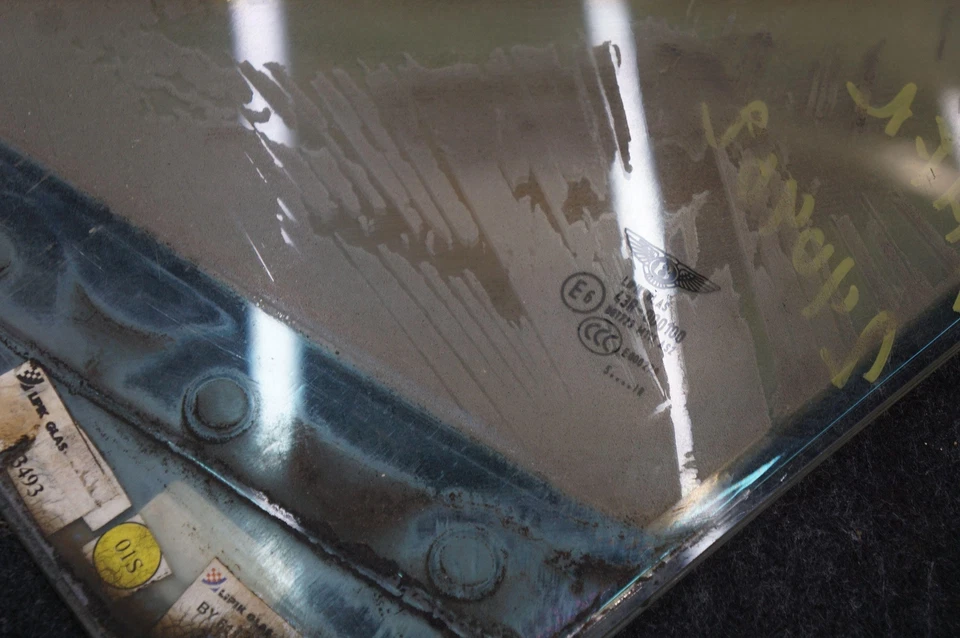 Front Left Corner Glass 3W5845115 Bentley Continental Flying Spur 2006-12 *Note - Image 4 of 4