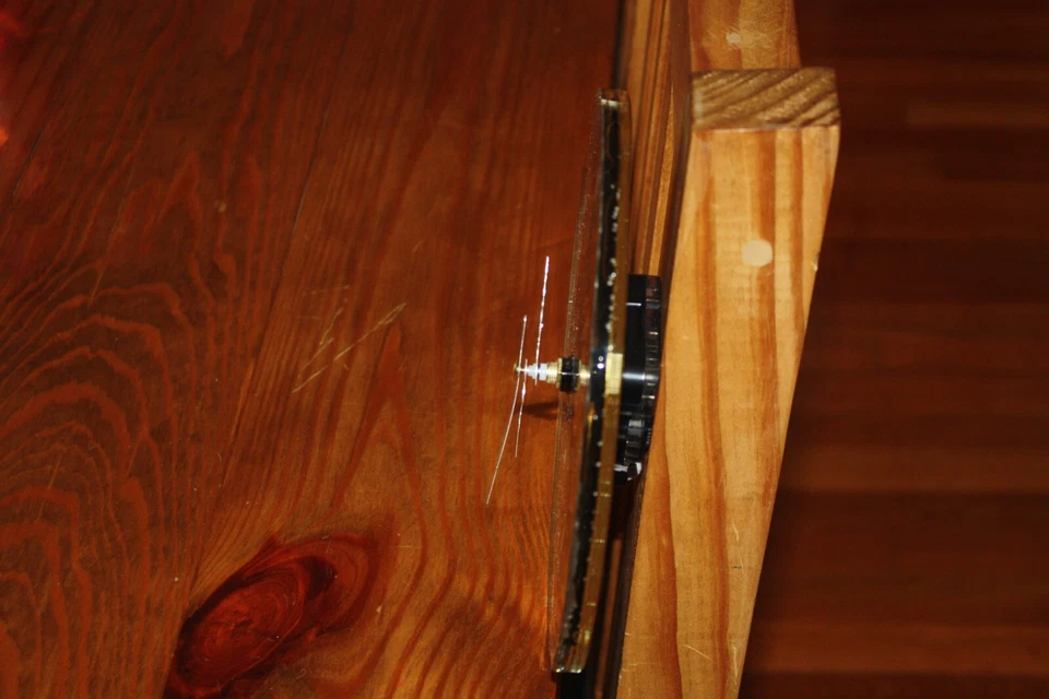 STAR WARS CLOCK 7.75 INCH DIAMETER COVERED WITH EPOXY - Image 2 of 3