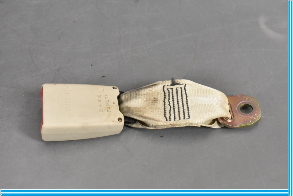 02-10 Lexus SC430 receptor de hebilla de cinturón de seguridad trasero derecho del lado del pasajero OEM Foto 4 de 4