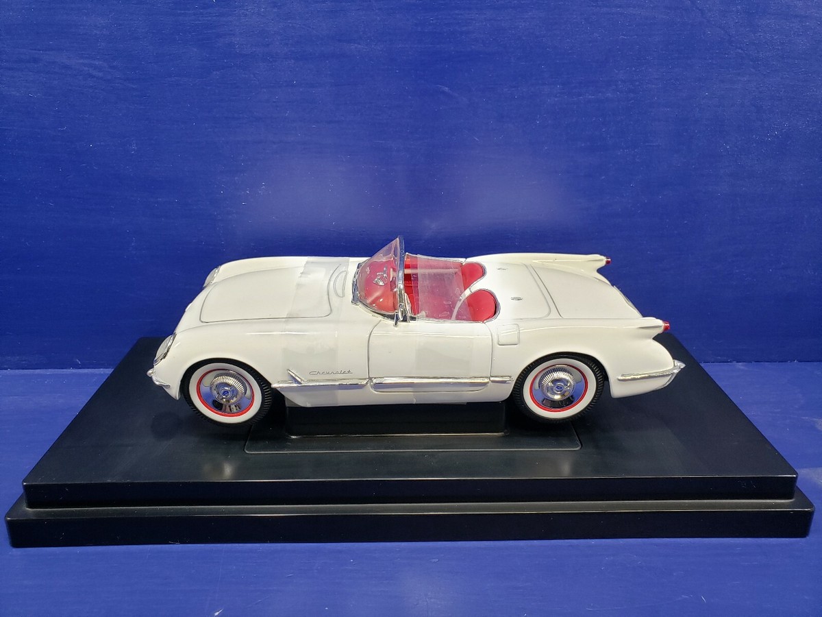 Ertl American Muscle 1953 Corvette 50th Anniversary Collection Car