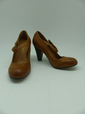 tan mary jane heels