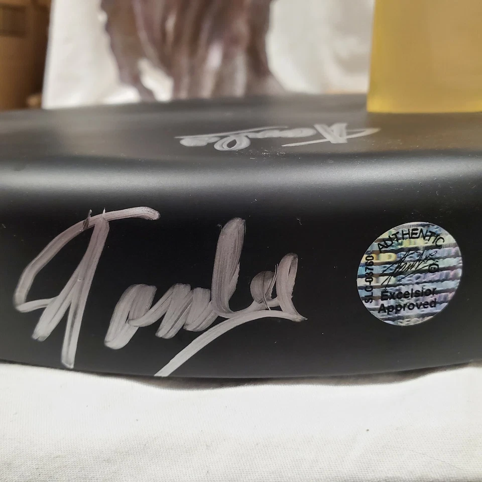 FIRMADO 2*"STAN LEE" EXCLUSIVO ESPECTÁCULO LATERAL SILVER SURFER ESTATUA COMICA FANTÁSTICA Foto 3 de 4