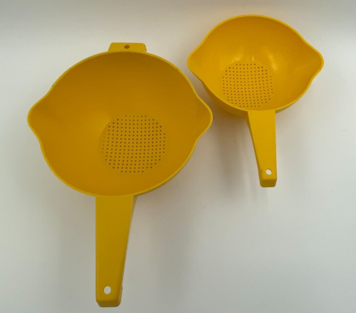Juego de coladores vintage Tupperware amarillos 1 y 2 cuartos 1523 y 1200 0f 2 - Imagen 12 de 13