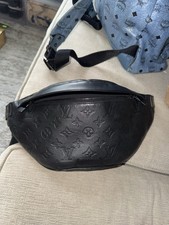LOUIS VUITTON Discovery Bum Bag Monogram  Lea...