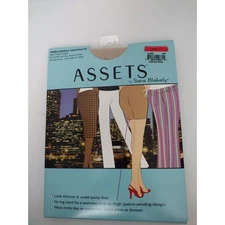 SPANX Assets by Sara Blakely Mid-Thigh Shaper 124 Nude Women's Size 1