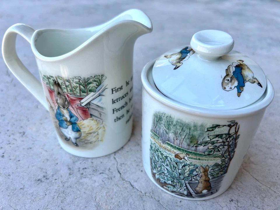 WEDGWOOD BEATRIX POTTER PETER RABBIT SUGAR & CREAMER SET ENGLAND 80s - Immagine 2 di 4