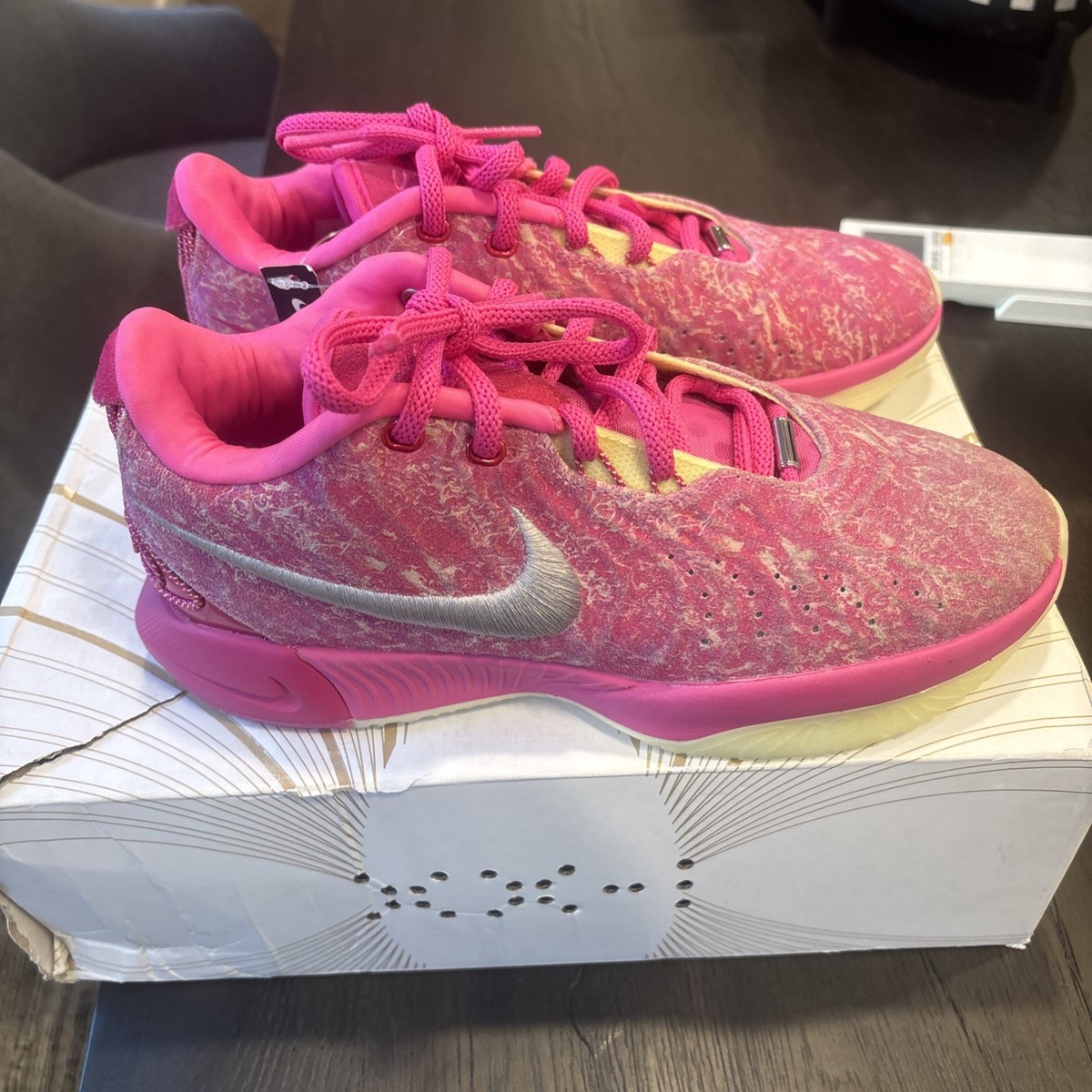 NIKE LEBRON XXI 21 GLOW IN THE DARK MULTI PINK SIZE MEN'S 8