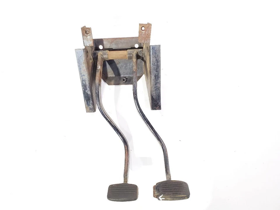 1966 International Scout 800 troca manual de pedal fabricante de equipamento original - Imagem 2 de 4