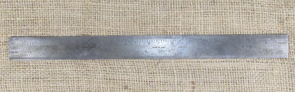 Combination Square Set 4 Piece 12" Ruler/Blade, Square, Protractor, Center Heads - Image 4 of 4