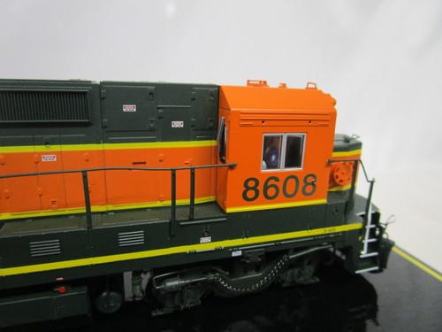 Atlas Gold HO Scale BNSF GE Dash 8-40B Diesel Locomotive #8608 NOS DCC Sound - Picture 6 of 13
