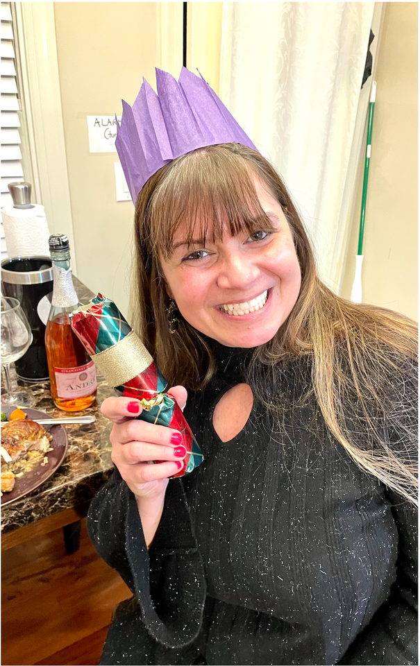 exclusive-handcrafted-premium-13-christmas-crackers-with-snaps-hat