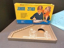 Harp Vintage Jr Zither Lap 1950s Made In Italy 10 Song Pgs w/Box Needs 2 Strings
