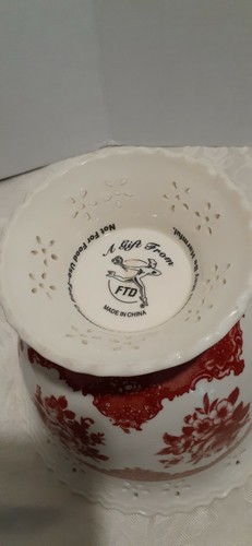 Vintage A Gift From FTD Red Filigree Rose Decor Ceramic Compote Bowl Planter - Picture 4 of 4