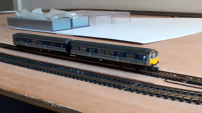 FARISH N GAUGE CLASS 150/1 2 CAR DMU SPRINTER B.R.