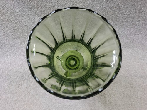 Hazel Atlas Olive Green Square Foot Pedestal Urn Vase Scalloped Edge Vintage - Picture 7 of 8