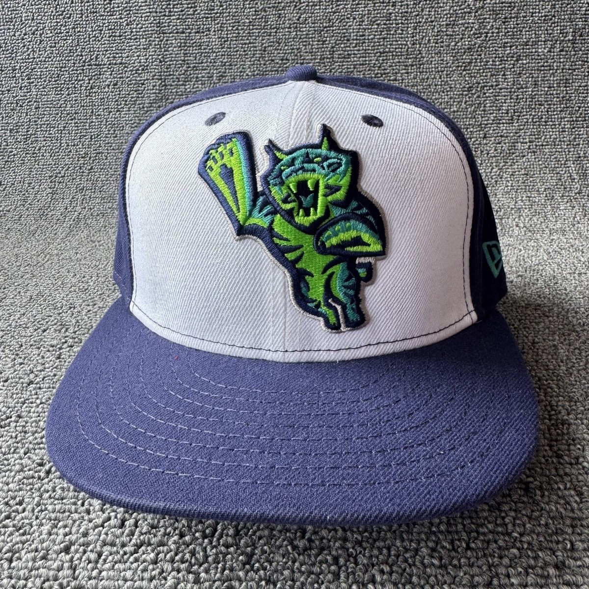 New Era MiLB 59FIFTY Fitted Flat Brim Navy White Size 7 Hat
