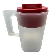Rubbermaid Clear 2 quart, 1.9 L Pitcher with Red Strainer Lid (7)