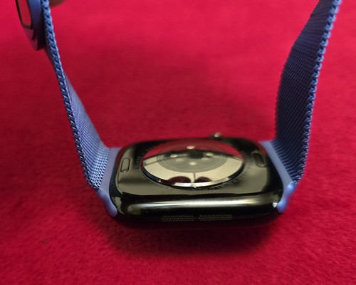 Apple Watch Series 10 46mm GPS + LTE Cellular Jet Black Aluminum Case - Photo 7 sur 10