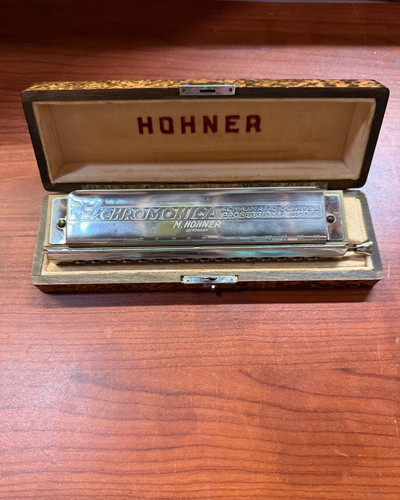 Hohner The 64 Chromonica w/Case