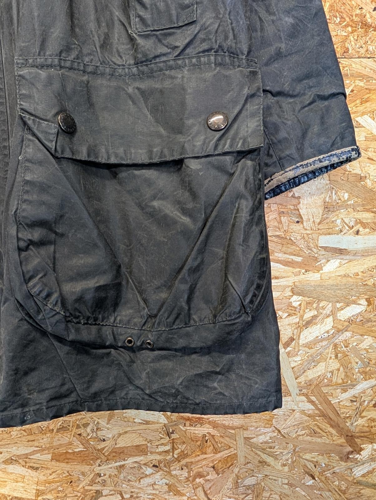 Vintage Barbour Border Wax Jacket C40 Medium Men A205 Navy Blue 80s England Made image 5